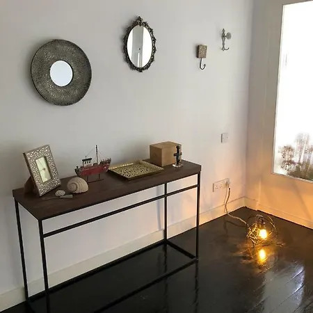 Colonial House In Ayios Andreas,