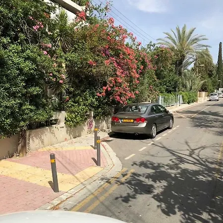 Colonial House In Ayios Andreas, *